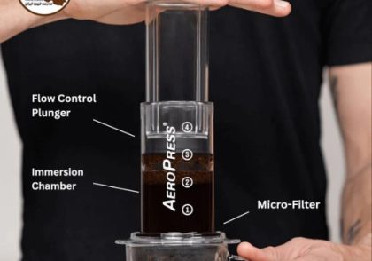 قهوه‌ ساز اروپرس (Aeropress) چیست؟ | راهنمای کامل، مزایا، معایب و روش دم‌آوری