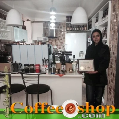 نرگس ساداتی