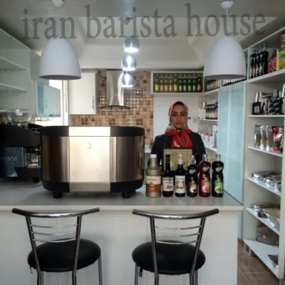 خانم حسینی
