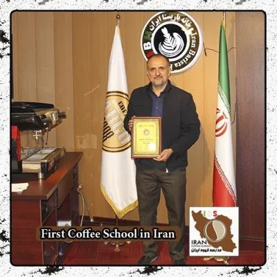 اکبر ایثارگر